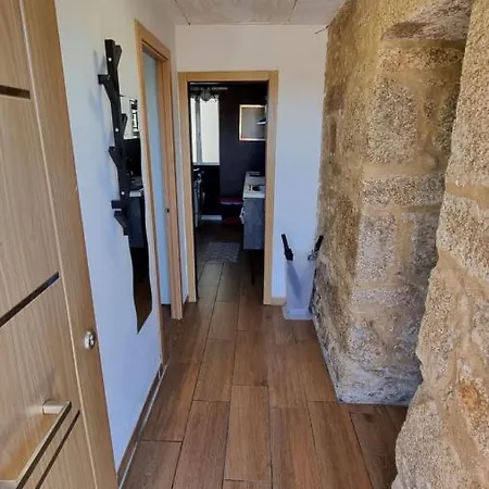 Tipica Casa De Piedra *